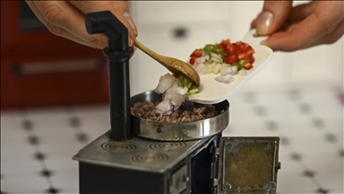 Minyatür mutfakta Türk ve dünya tatları "tek lokmalık" sunuma dönüşüyor