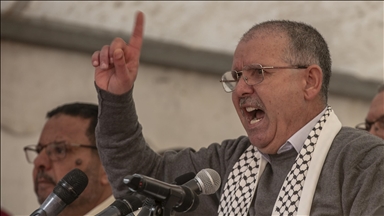 استقالة الطبوبي بتونس.. ضغطت عليه السلطة أم يضغط عليها وعلى معارضيه؟ 