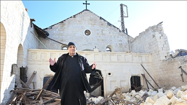 الأول منذ عدوان إسرائيل.. قداس على ركام يارون جنوبي لبنان 