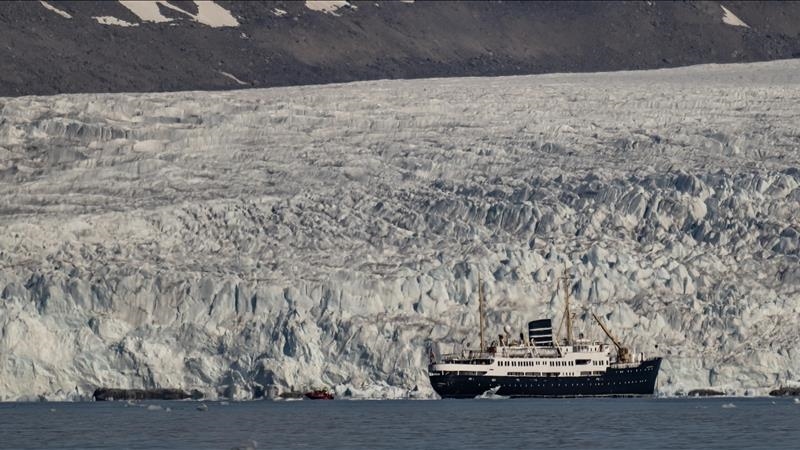 Emërimi i të dërguarit të Grenlandës nga Trump e kthen fokusin te rrugët tregtare të Arktikut