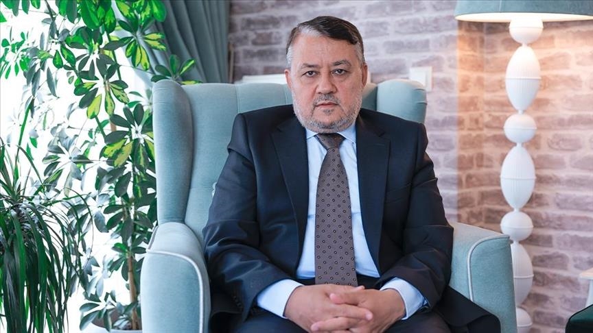 مستشار الشرع لـ"تحالف المتضررين" من استقرار سوريا: ولى عهد الفوضى 