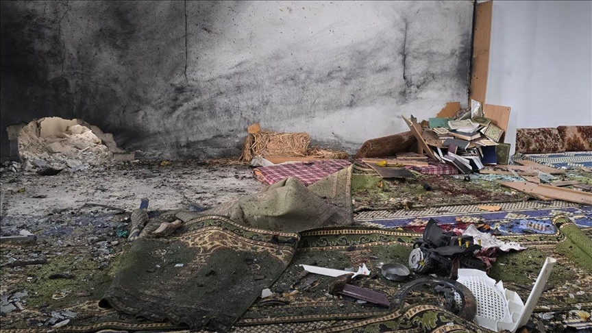 سوريا.. ارتفاع عدد القتلى إلى 6 جراء الانفجار في مسجد بحمص 