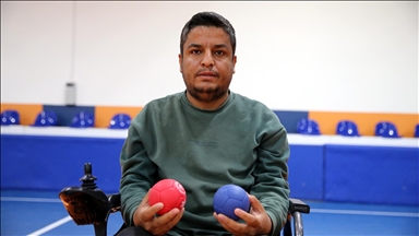 Şanlıurfalı kas erimesi hastası, boccia sayesinde hayata tutundu
