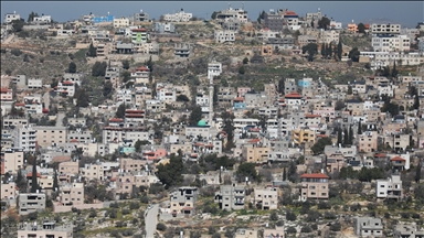 Israeli settler groups expand illegal outpost in West Bank