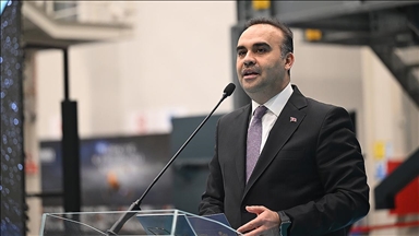 Bakan Kacır, fındık kabuğundan sanayinin kritik süreçlerinde kullanılan “aktif karbon” üreten firmayı ziyaret etti