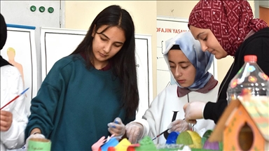 "Çevre beratı" verilen okulun öğrencileri çevre bilincini yaşayarak öğreniyor