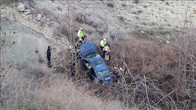 Ankara'da devrilen otomobildeki 3 kişi öldü