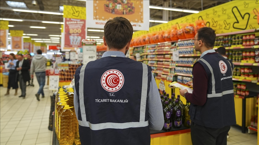 Ticaret Bakanlığı asgari ücret artışının ardından marketlere fahiş fiyat denetimi yaptı