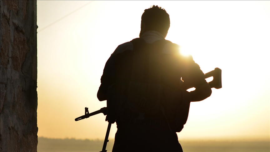 Syrian border forces arrest 12 attempting to enter country from Lebanon