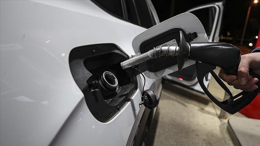 В РФ продлили временный запрет на экспорт бензина, дизеля и других видов топлива 