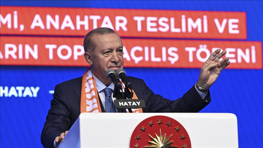 Turski predsjednik pozdravio najveću mobilizaciju obnove nakon što je vlasnicima predata 455.000. novoizgrađena kuća