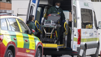 Yabancı sağlık çalışanları, göçmen karşıtlığı ve ırkçılık nedeniyle İngiltere'den ayrılıyor