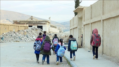 Suriye Eğitim Bakanı: Savaş nedeni ile 2,4 milyon çocuk eğitimden mahrum kaldı