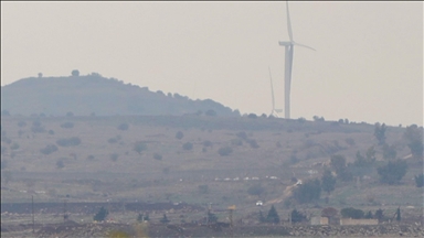 Israeli forces raid Syrian town in Quneitra countryside