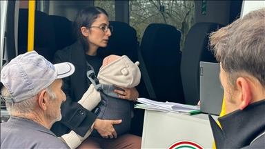 Adalet Bakanı Tunç'tan kucağında bebeğiyle keşfe çıkan hakime tebrik