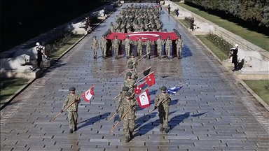 Atatürk'ün Ankara'ya gelişinin 106'ncı yılı dolayısıyla "Atatürk Garnizon Koşusu" yapıldı