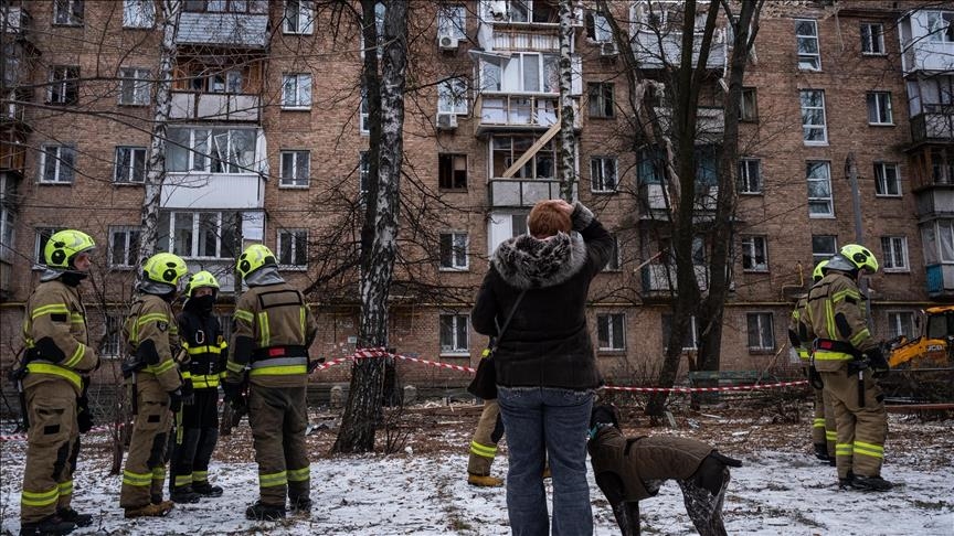 Русија и Украина меѓусебно се обвинуваат за ноќни воздушни напади пред разговорите Трамп-Зеленски