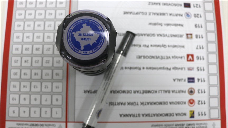 Mbyllen kutitë e votimit për zgjedhjet e jashtëzakonshme parlamentare në Kosovë