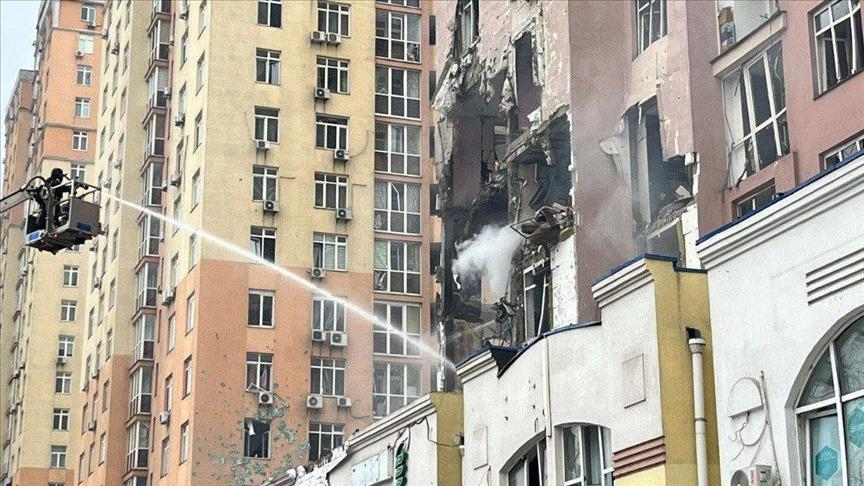 Le Premier ministre polonais condamne la frappe russe contre Kiev et appelle à un renforcement des défenses