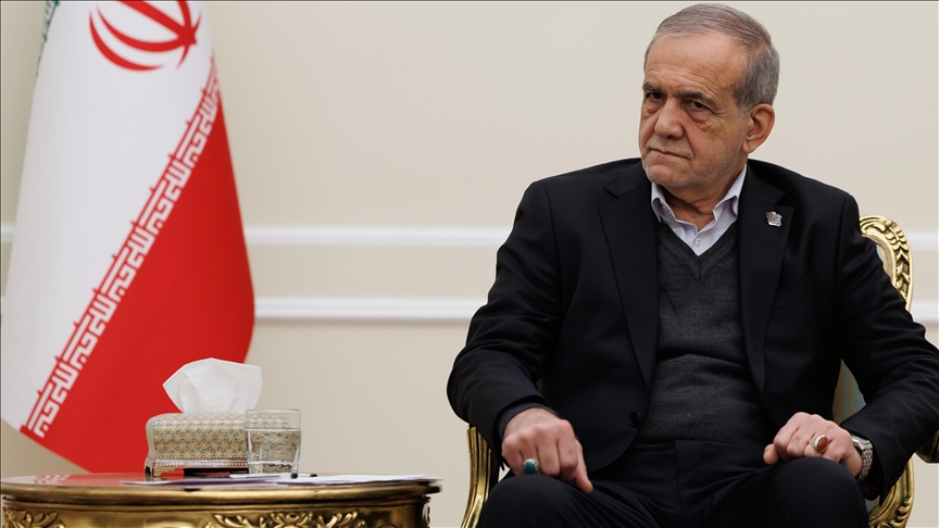 L’Iran en « guerre globale » contre les États-Unis, Israël et l’Europe, selon le président