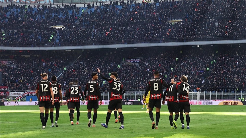 قدم.. ميلان يحقق فوزا سهلا على فيرونا في الدوري الإيطالي