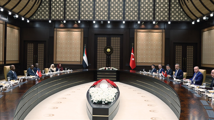 Soudan: Al-Burhan remercie la Türkiye pour son soutien et salue des relations “historiques et fraternelles”