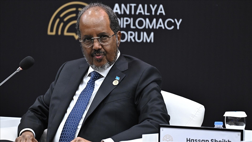 Somali Cumhurbaşkanı Mahmud'dan Somaliland'e "yabancıları topraklarınıza sokmayın" çağrısı