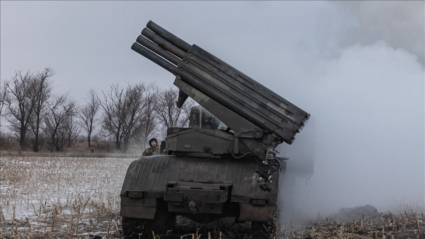 UK signs $70M deal with Germany for mobile artillery that can fire on move