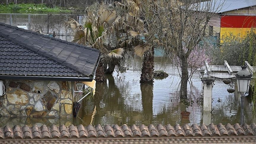 Обилни дождови предизвикаа црвен аларм во шпанскиот регион Малага