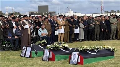 دفن جثامين رئيس أركان الجيش الليبي ومرافقيه بمصراتة