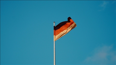 Berlin'de başörtülü kadına ırkçı saldırı