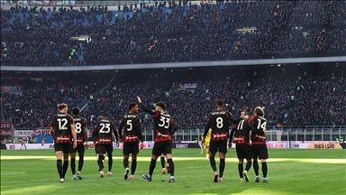 قدم.. ميلان يحقق فوزا سهلا على فيرونا في الدوري الإيطالي