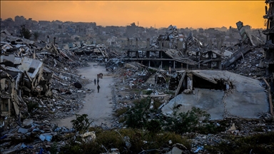 Gazze’de İsrail’in daha önce bombaladığı binanın duvarının çökmesiyle 1 kişi hayatını kaybetti