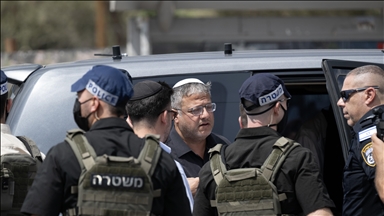 İsrail'in güneyindeki Necef bölgesinde bedeviler, Ben-Gvir'i taşladı