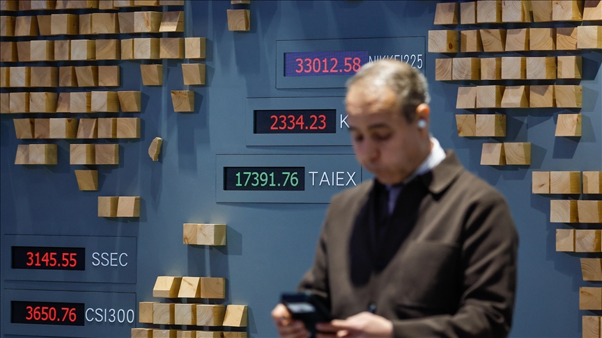 Global markets optimistic but cautious in last week of 2025