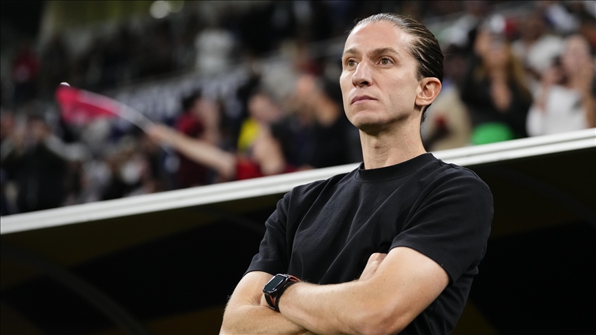 Flamengo zgjat deri në vitin 2027 kontratën trajnerit, Filipe Luis 