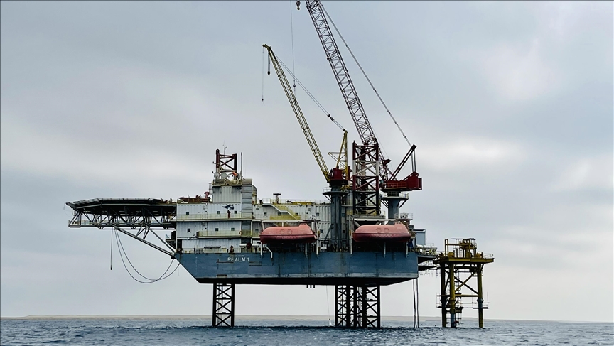 Lebanon, Egypt sign deal to meet Beirut’s natural gas needs