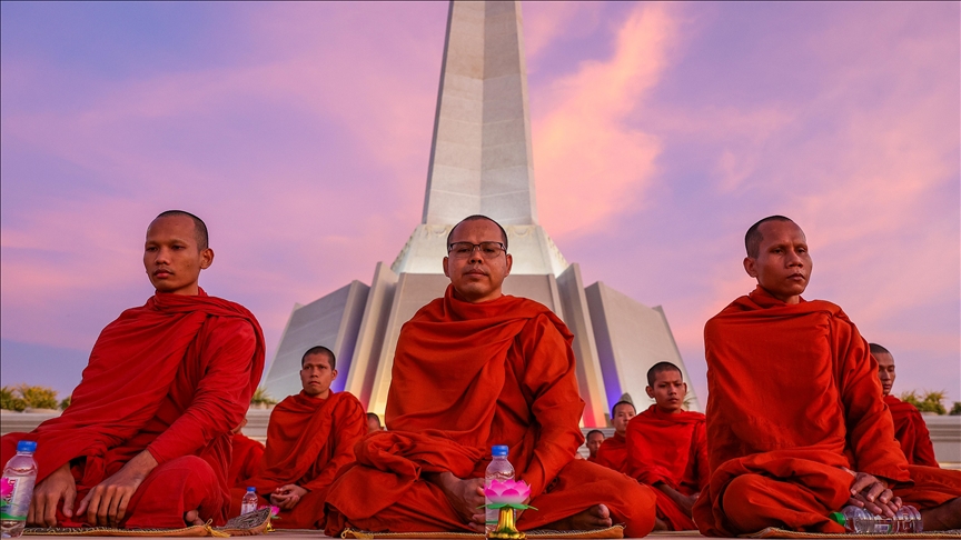 Над 2.500 луѓе учествуваа на будистичка церемонија во Камбоџа во чест на жртвите од граничниот конфликт