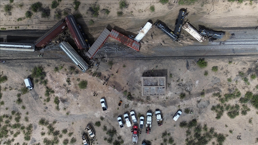 Al menos 13 muertos en un accidente ferroviario en México 