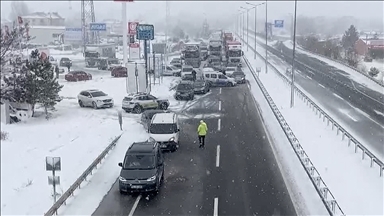 Bolu'da Gerede-Karabük kara yolu ulaşıma kapandı