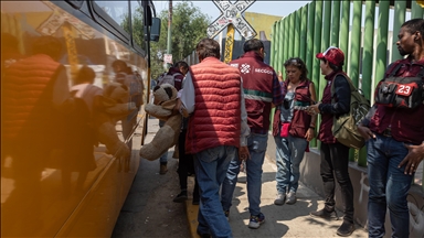 At 13 dead, 98 injured after train derails in southern Mexico
