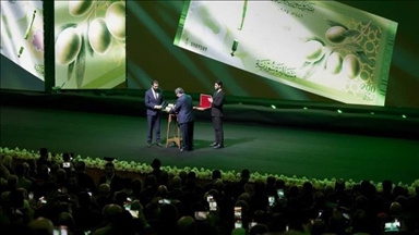 سوريا تطلق عملتها الجديدة بـ"نزع الأصفار" وتكريس الهوية الوطنية