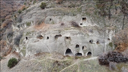 Çankırı'daki İndağı Kaya Mezarları tarih ve doğa meraklılarının ilgisini çekiyor