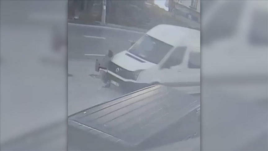 Trabzon'da bir kadını minibüsle çarparak yaralayan sürücüye ev hapsi