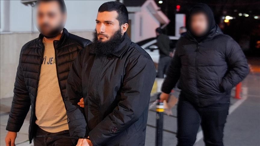 Li Stenbolê di operasyona li dijî DEAŞa rêxistina terorê da 110 şikbar hatin girtin