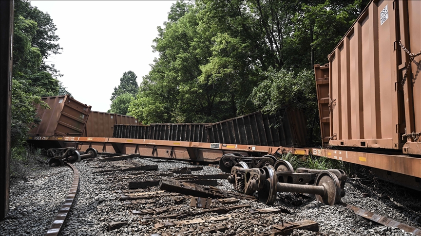 Freight train derails in Kentucky, sparking fire after molten sulfur released