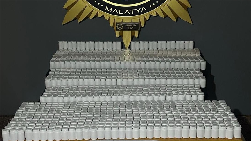 Malatya'da 75 bin 376 sentetik uyuşturucu hap ele geçirildi