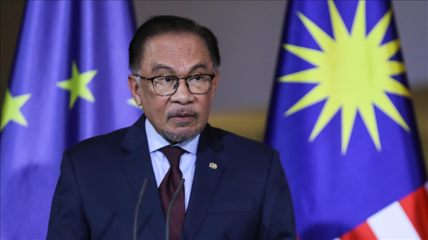 Malaysian premier slams Israel's recognition of Somaliland, links it with 'forced transfer of Palestinians'