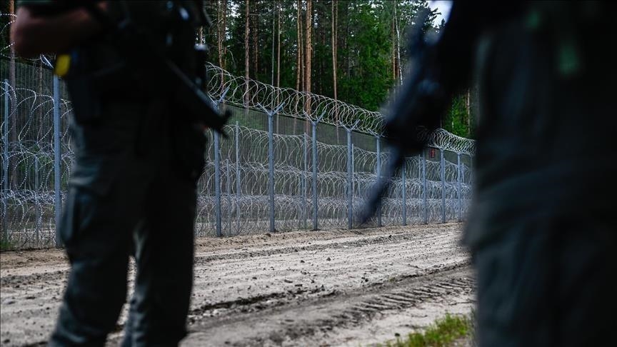 Latvia completes construction of fence along Russian border