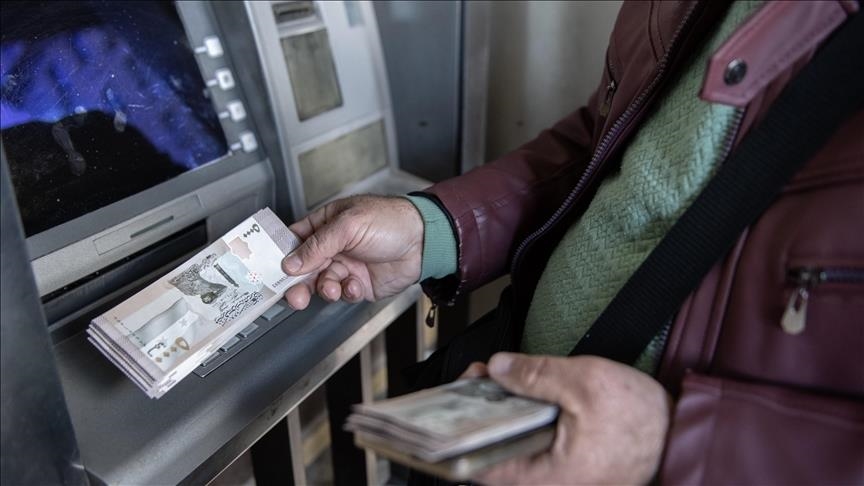 La Syrie lance de nouveaux billets après une redénomination et supprime les portraits